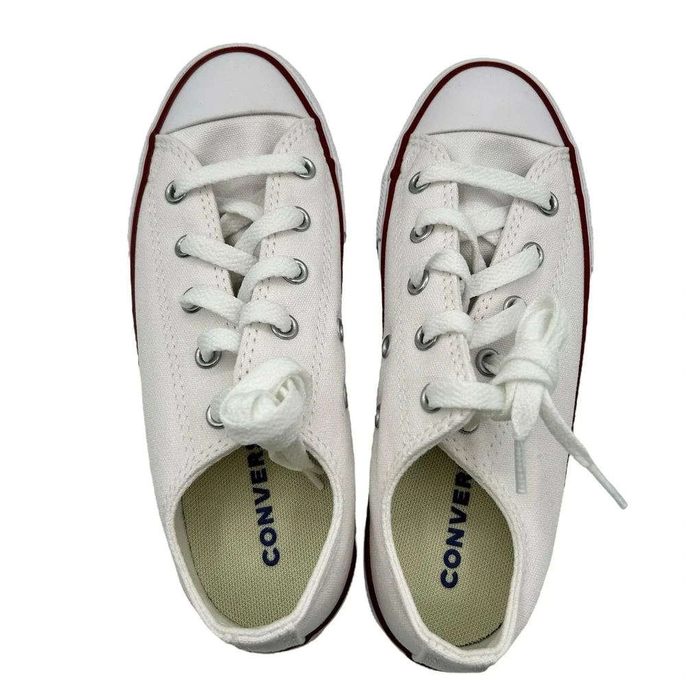 Converse Chuck Taylor‎ All Star Low Top White Youth Sneakers Size 2 NWB